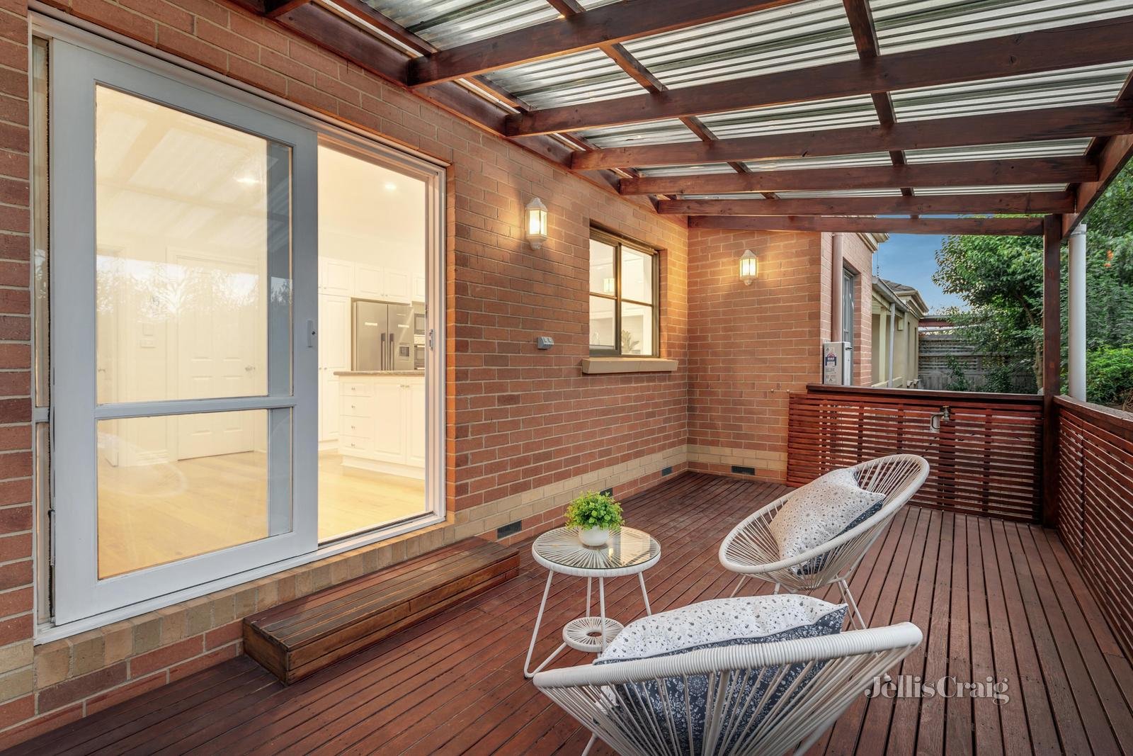8/25 Cavalier Street, Doncaster East image 13