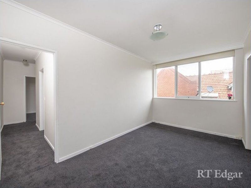Property Gallery Thumbnail 3