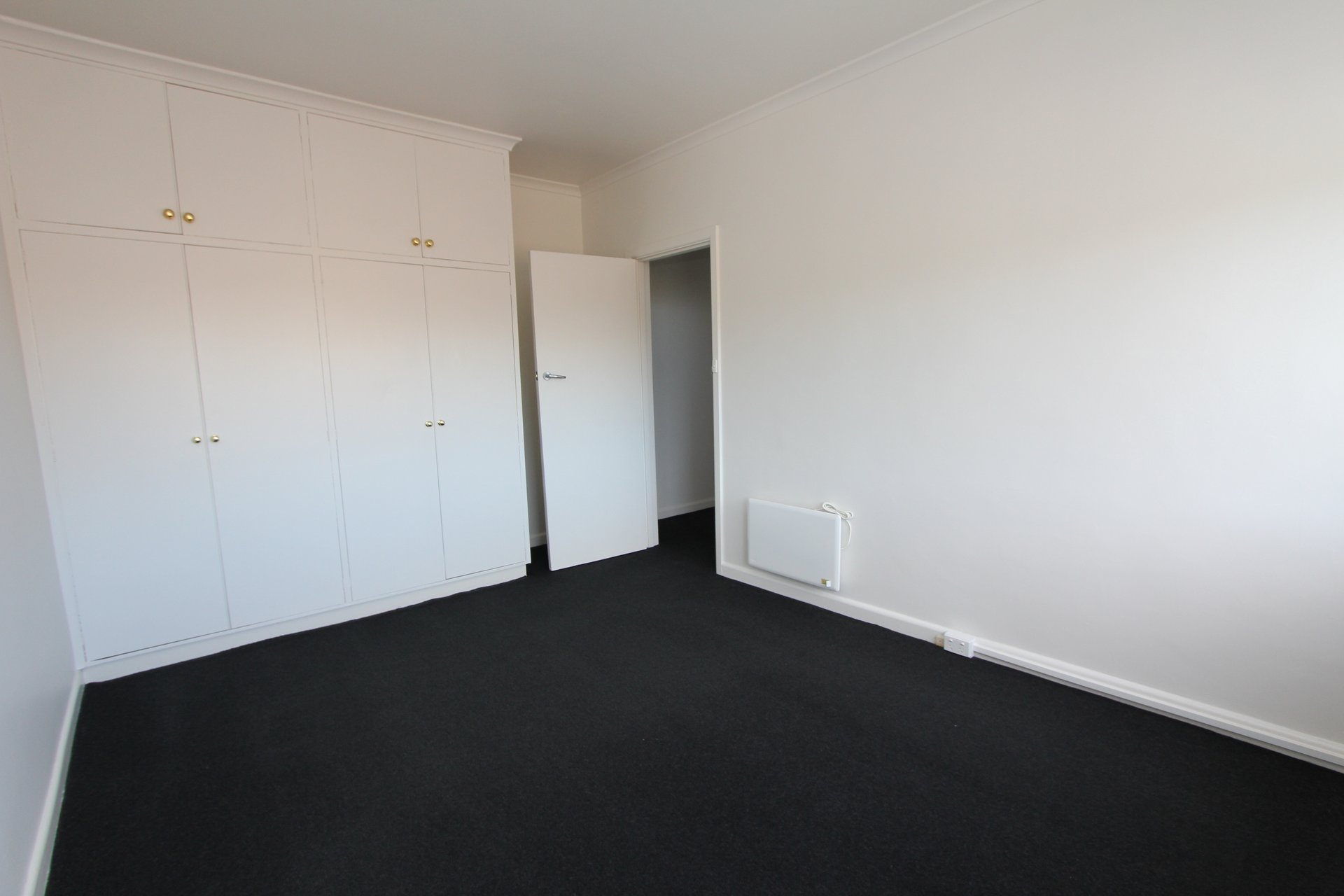 Property Gallery Thumbnail 7