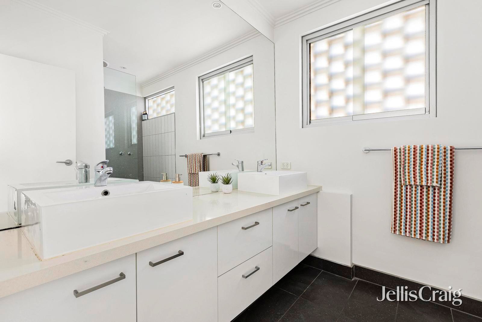 8/25 York Street, St&nbsp;Kilda&nbsp;West image 7