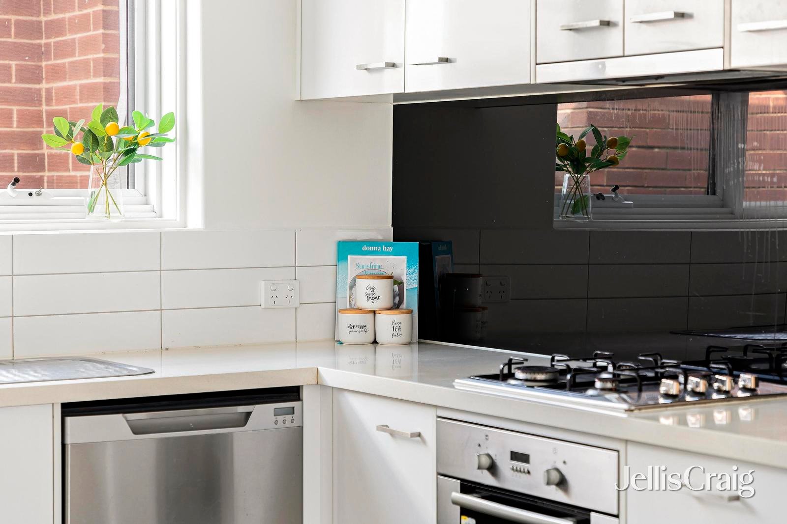 8/25 York Street, St&nbsp;Kilda&nbsp;West image 14