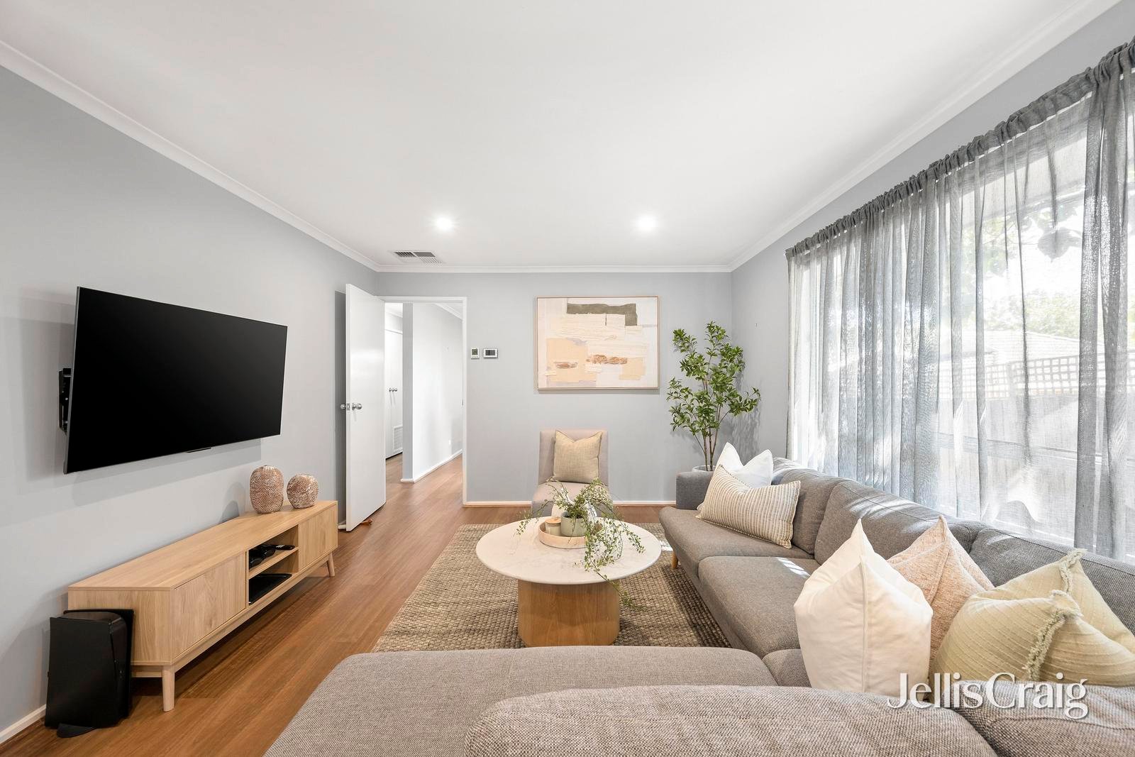 8/258 Dorset Road, Croydon image 2