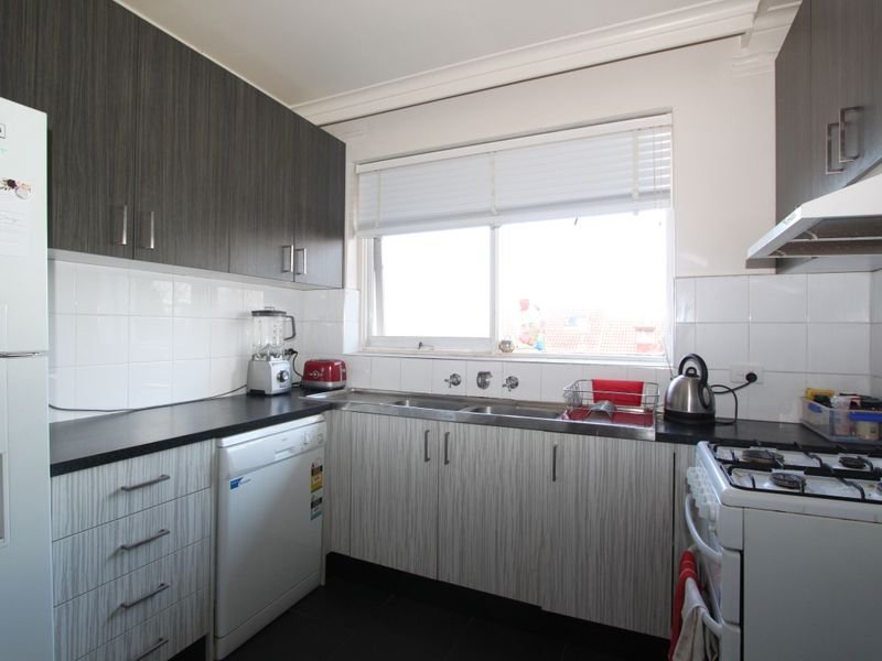 Property Gallery Thumbnail 3