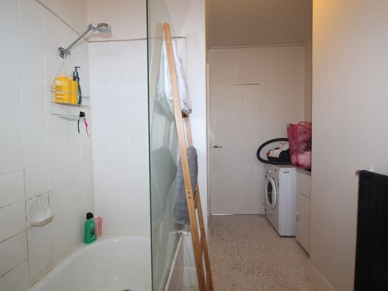Property Gallery Thumbnail 9