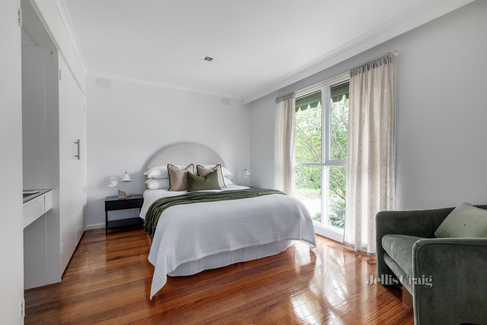 8/27 High Road, Camberwell image 4
