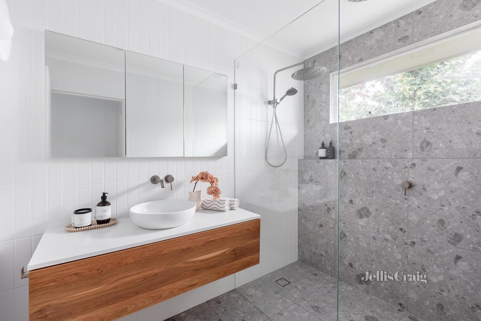 8/27 High Road, Camberwell image 5