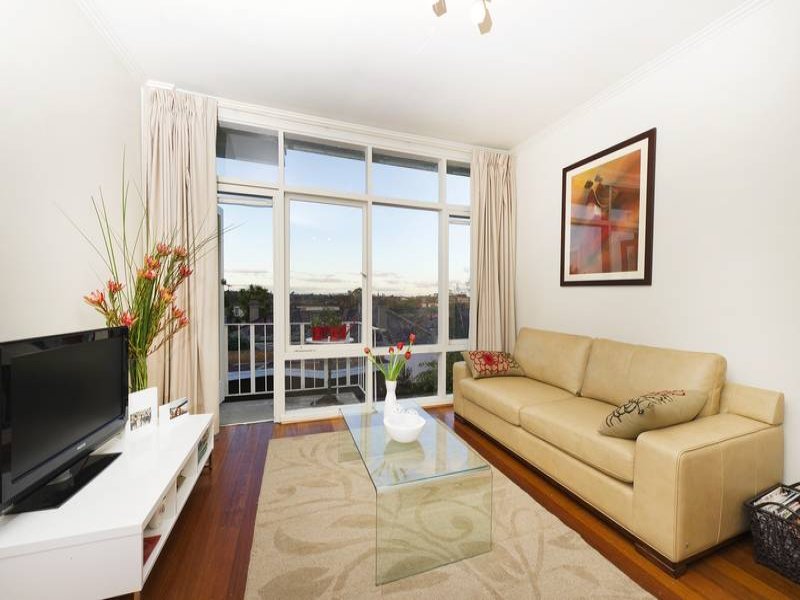 8/27 Hill Street, Hawthorn image 5