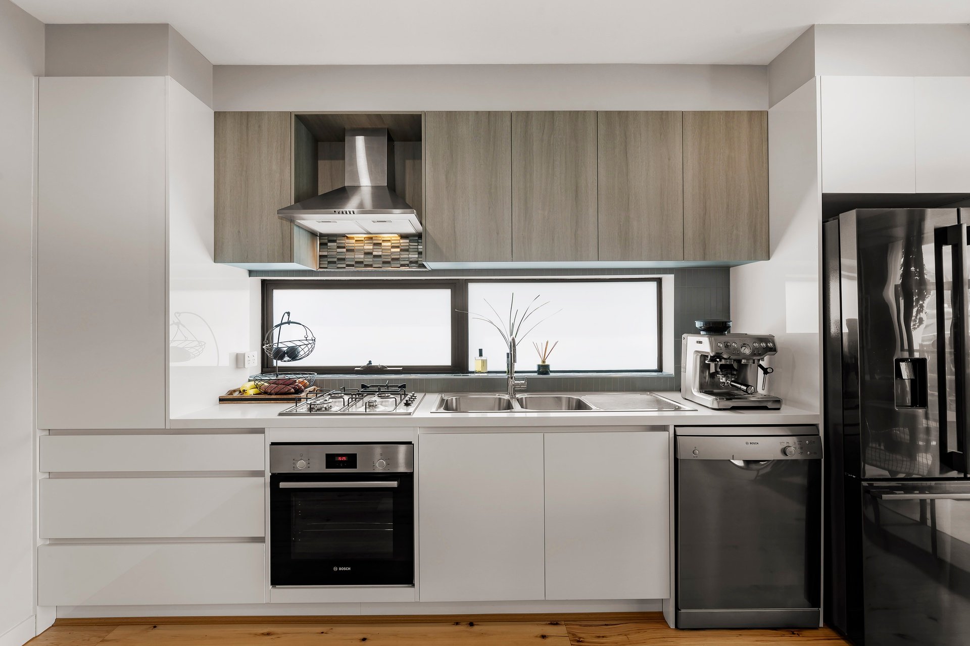 8/27 Pitt Street, Ringwood image 4