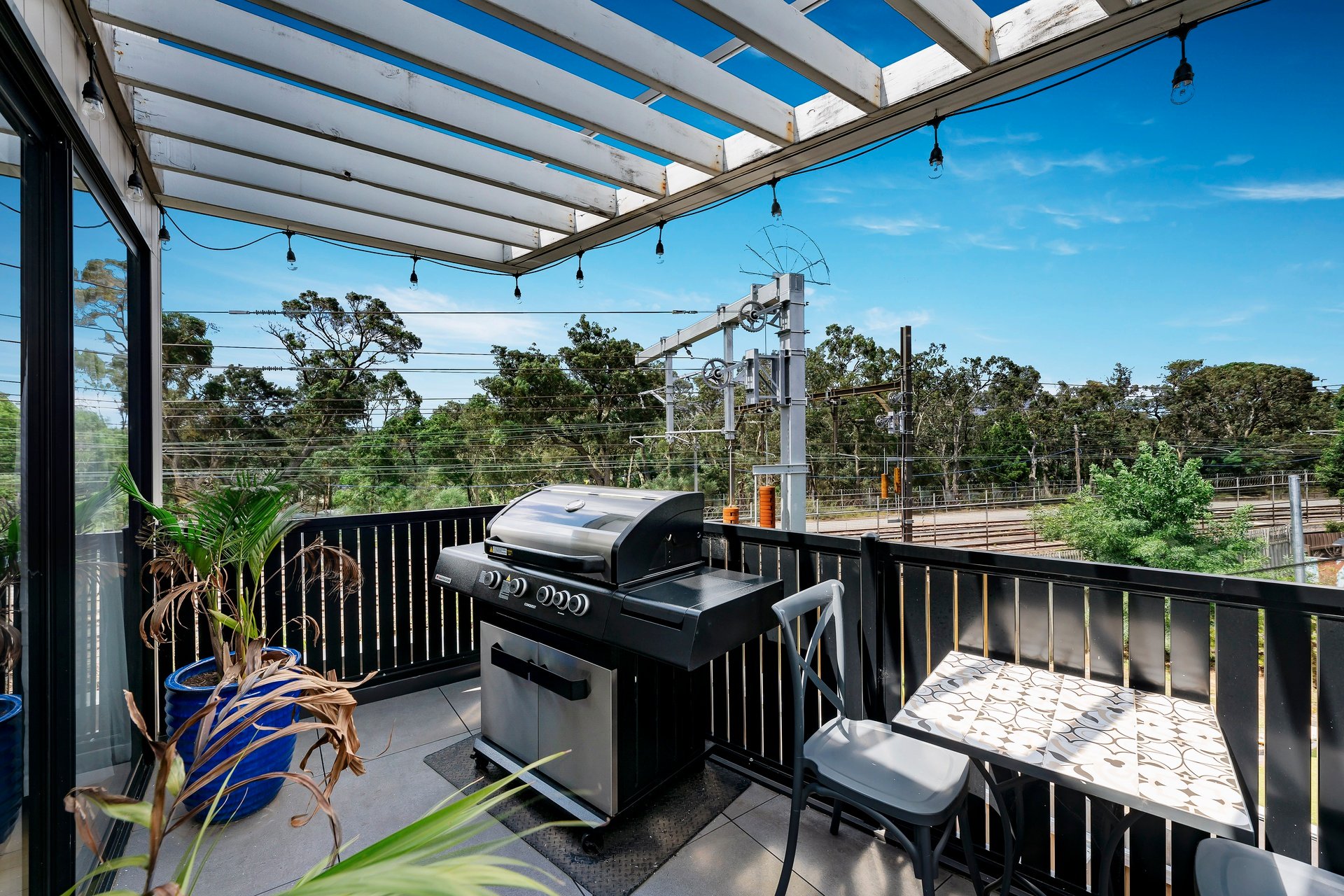 8/27 Pitt Street, Ringwood image 8