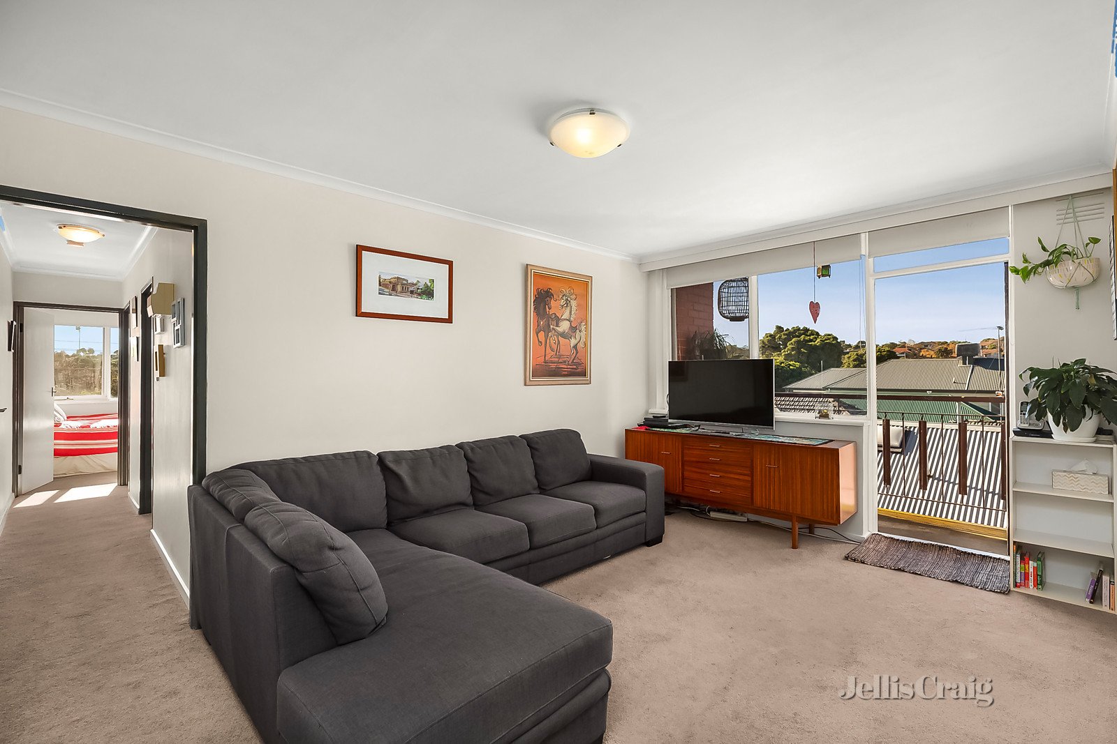 8/27 Roseberry Street, Ascot Vale image 1