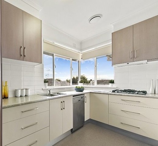 8 / 27 Wallace Avenue TOORAK