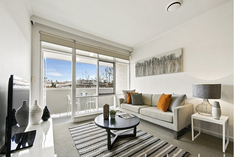 8 / 27 Wallace Avenue TOORAK
