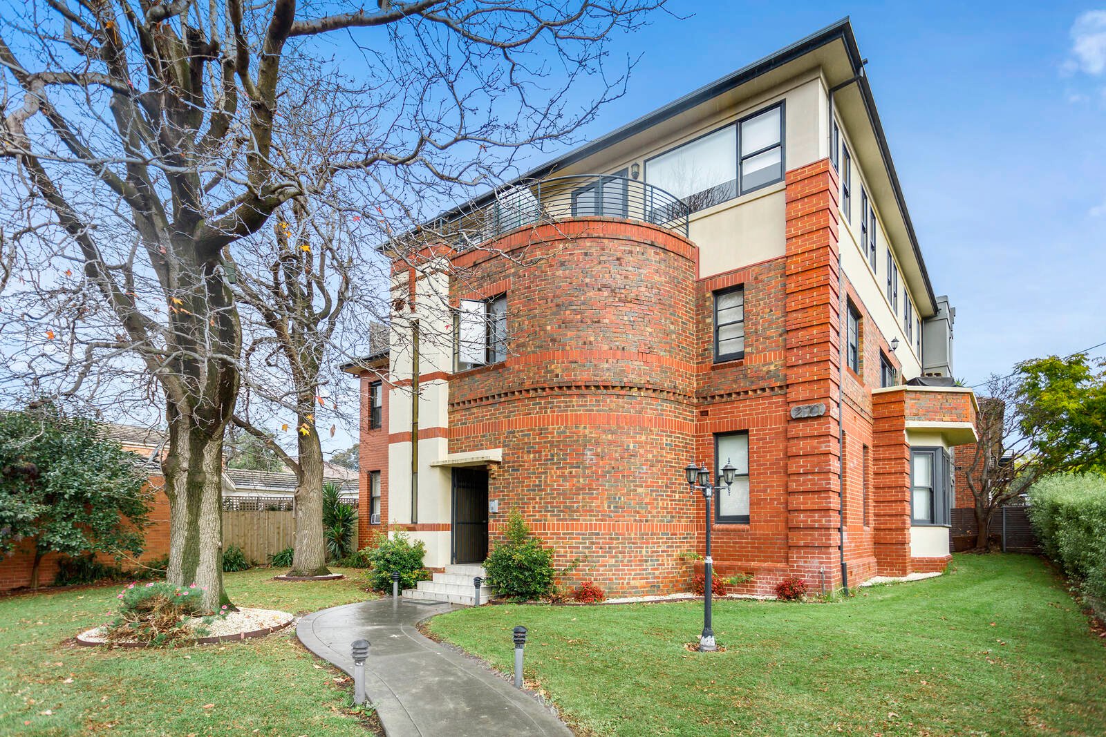 Property Gallery - Main Image