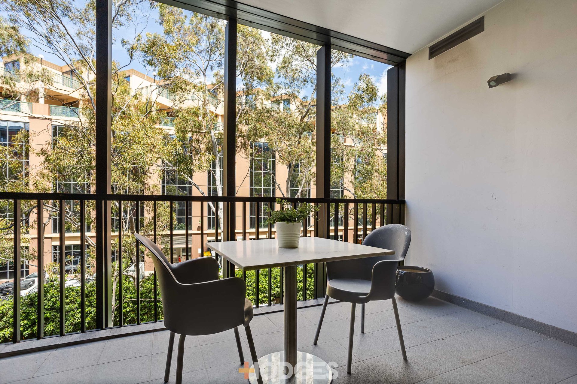 82 / 73 River Street Richmond