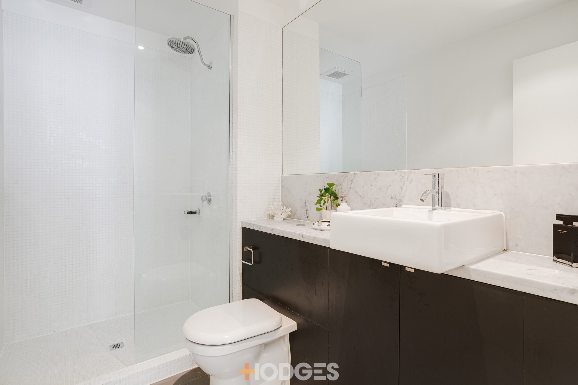 82 / 73 River Street Richmond