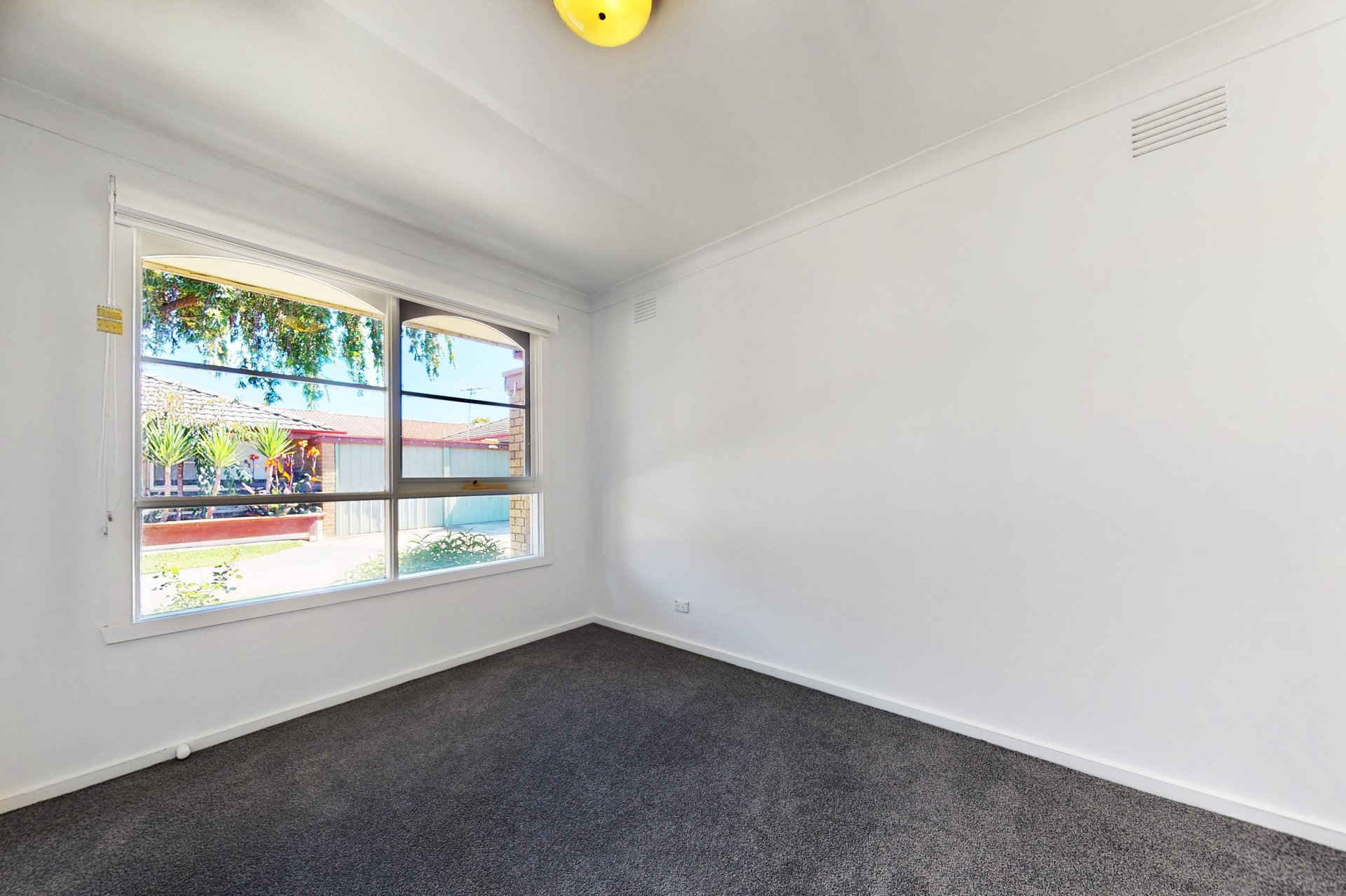 8/28 Coorigil Road, Carnegie image 4