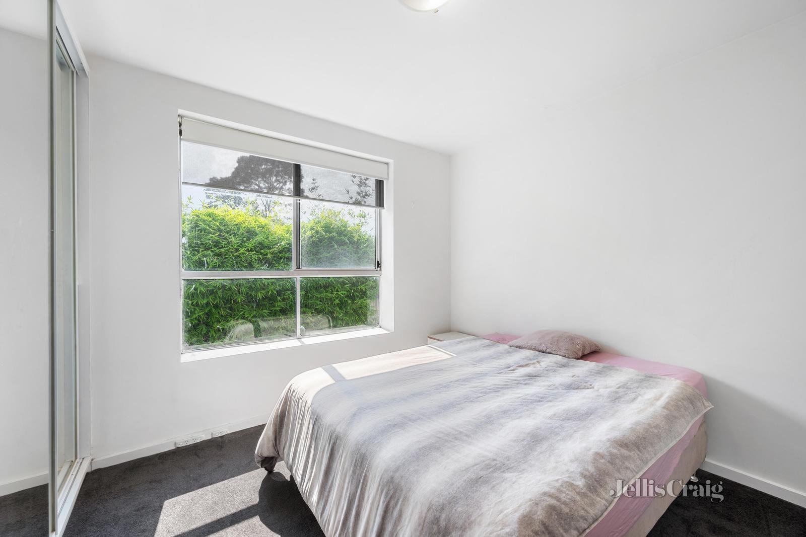 8/28 Lewisham Road, Windsor image 4