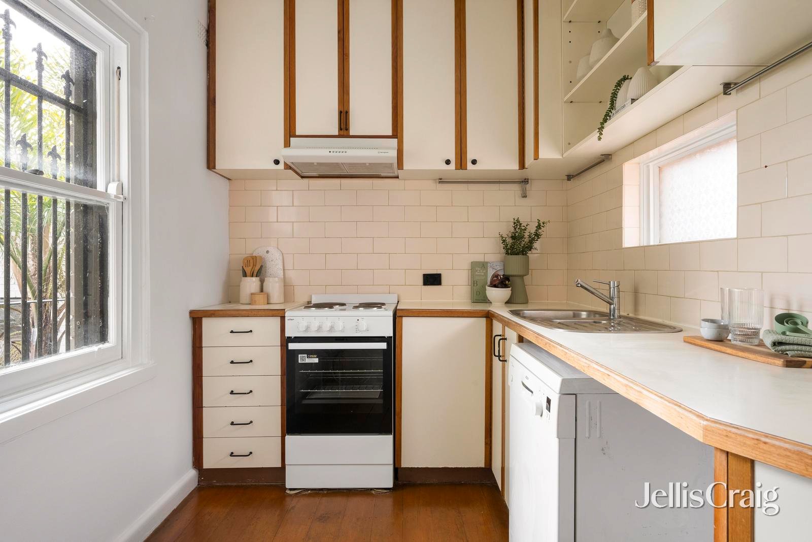 8/29 Albert Street, East Melbourne image 4