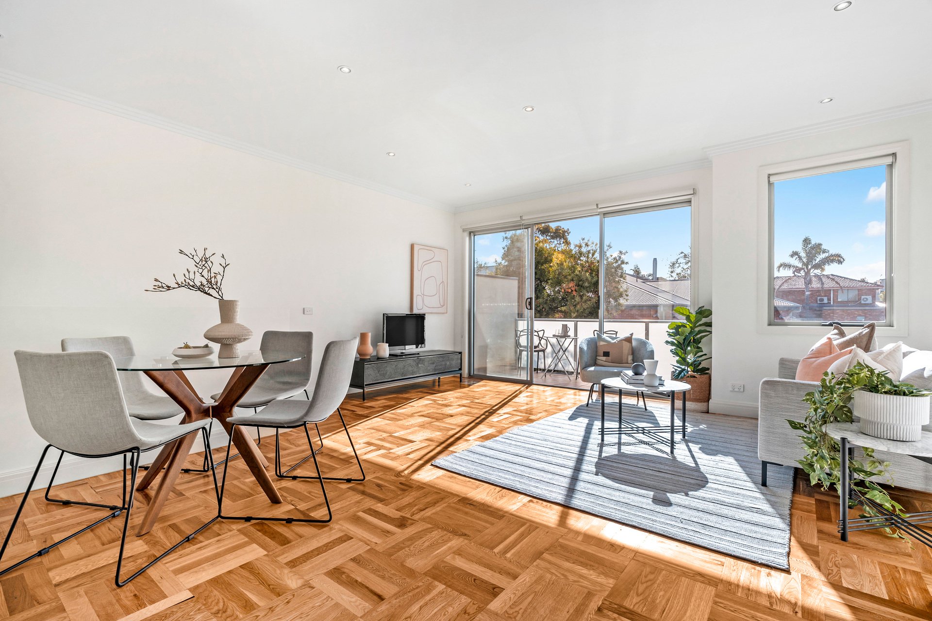 Property Gallery Thumbnail 5