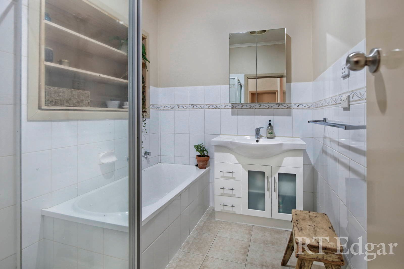 Property Gallery Thumbnail 10