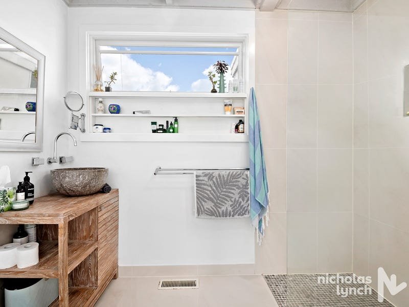 Property Gallery Thumbnail 6