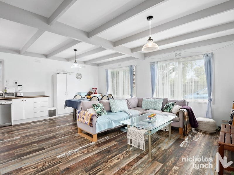 Property Gallery Thumbnail 8