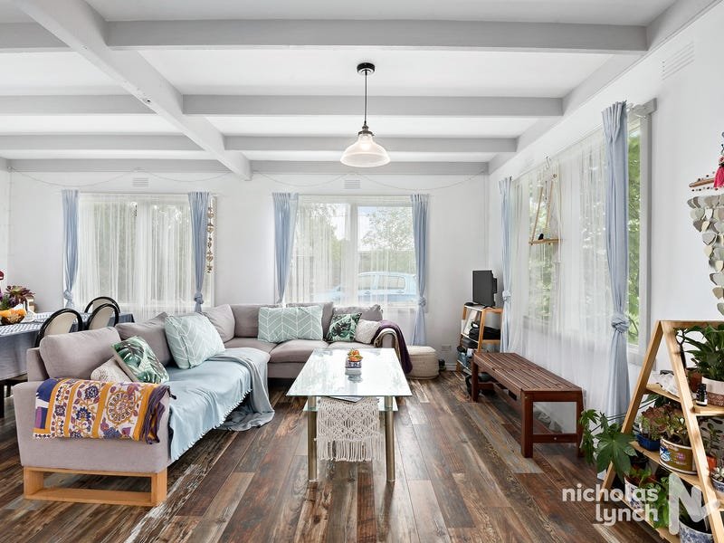 Property Gallery Thumbnail 9