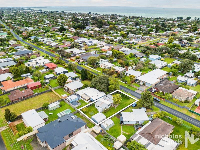 Property Gallery Thumbnail 10
