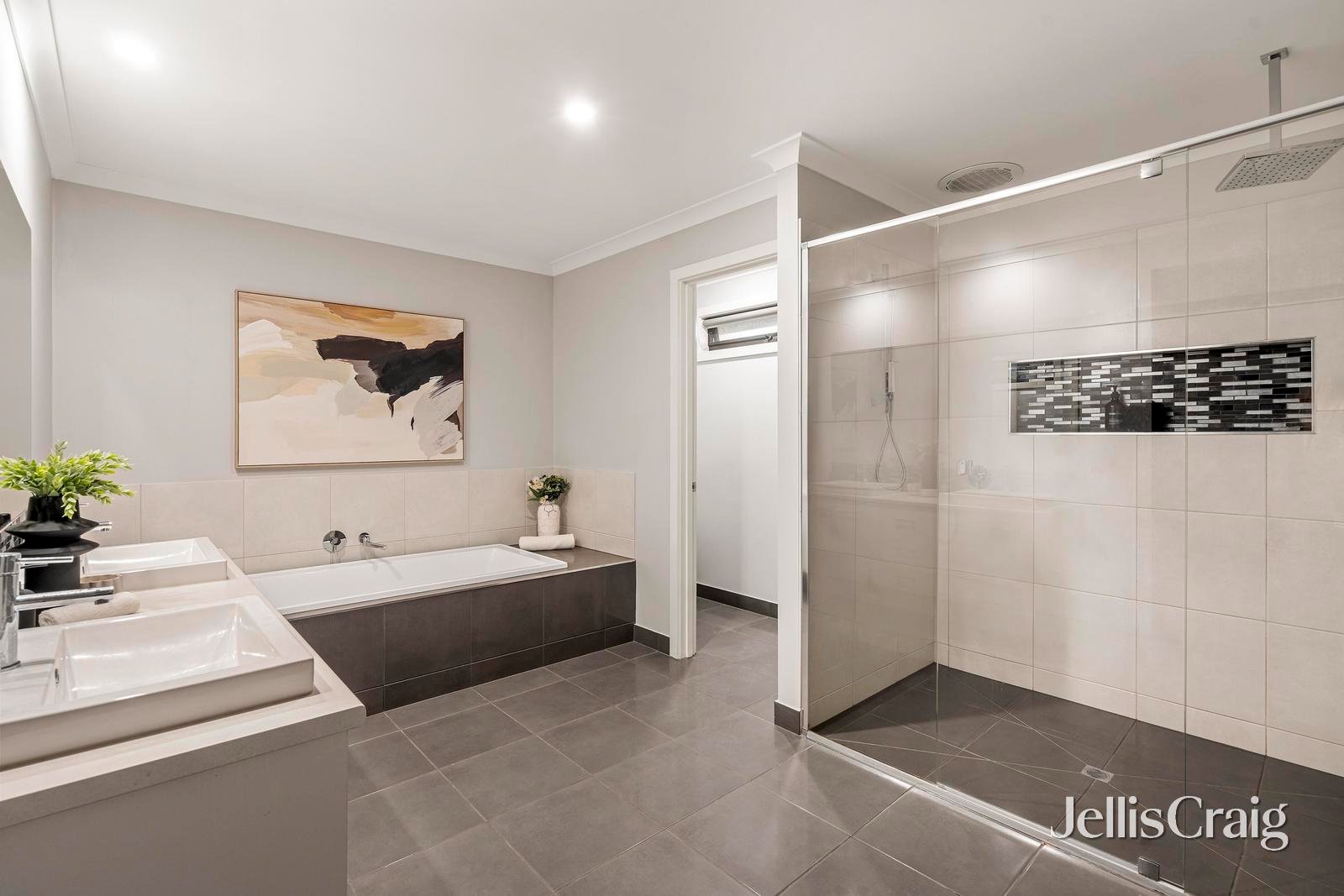 83 Columbia Boulevard, Chirnside&nbsp;Park image 9