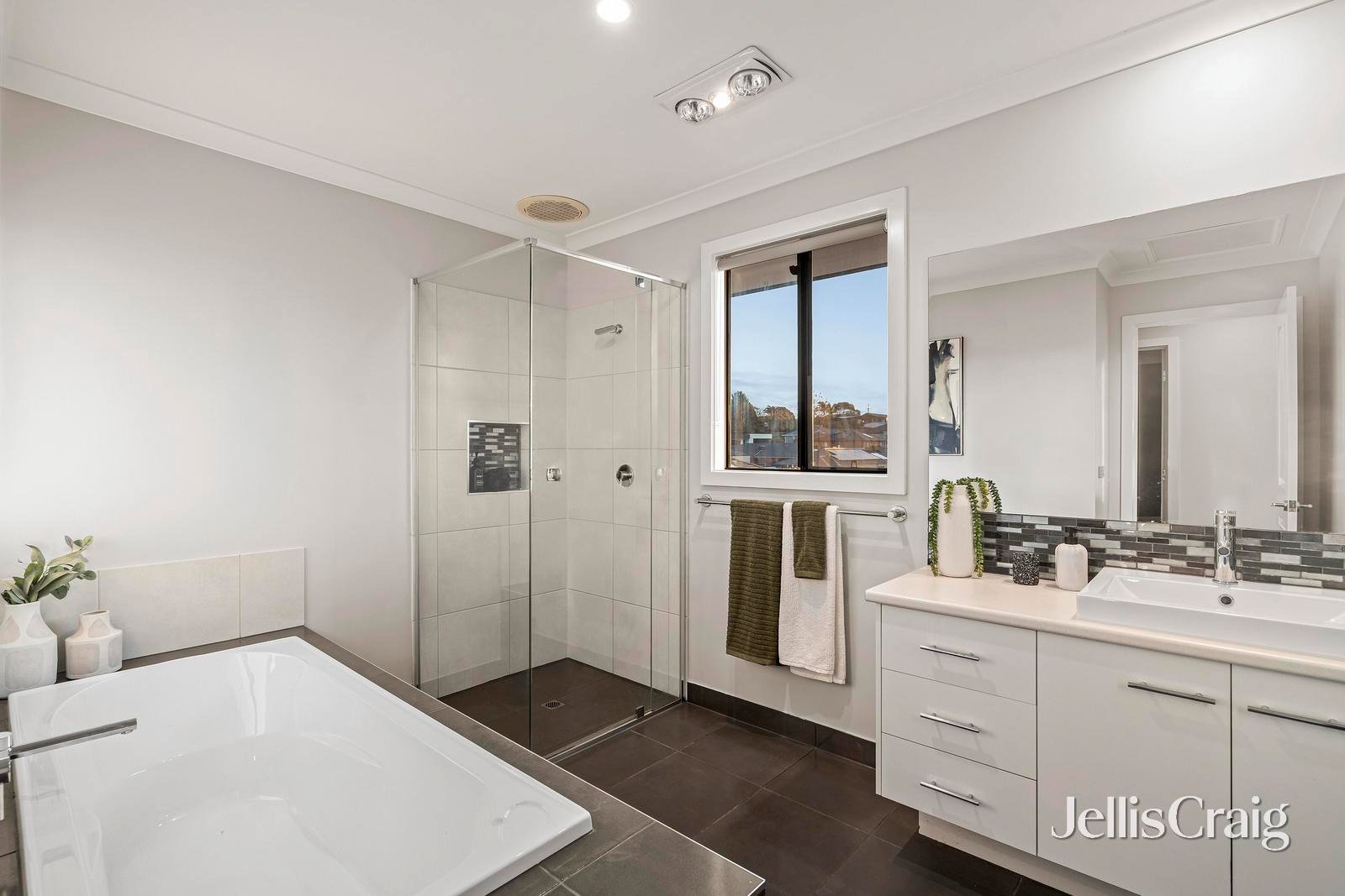 83 Columbia Boulevard, Chirnside&nbsp;Park image 11