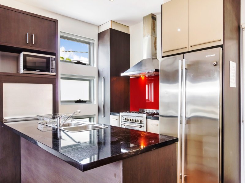 83 Elgar Road, Burwood image 3