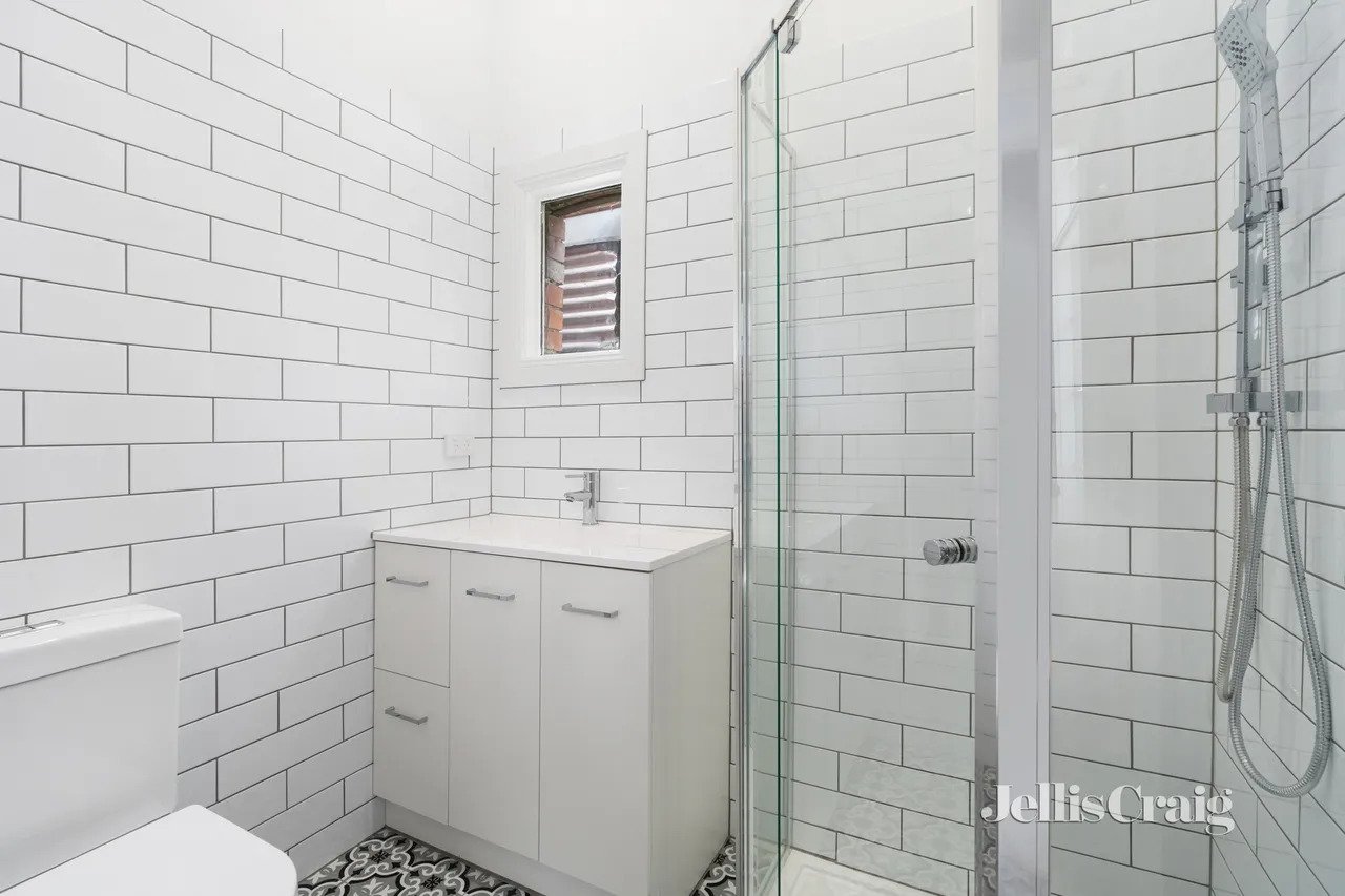 83 Erin Street, Richmond image 7