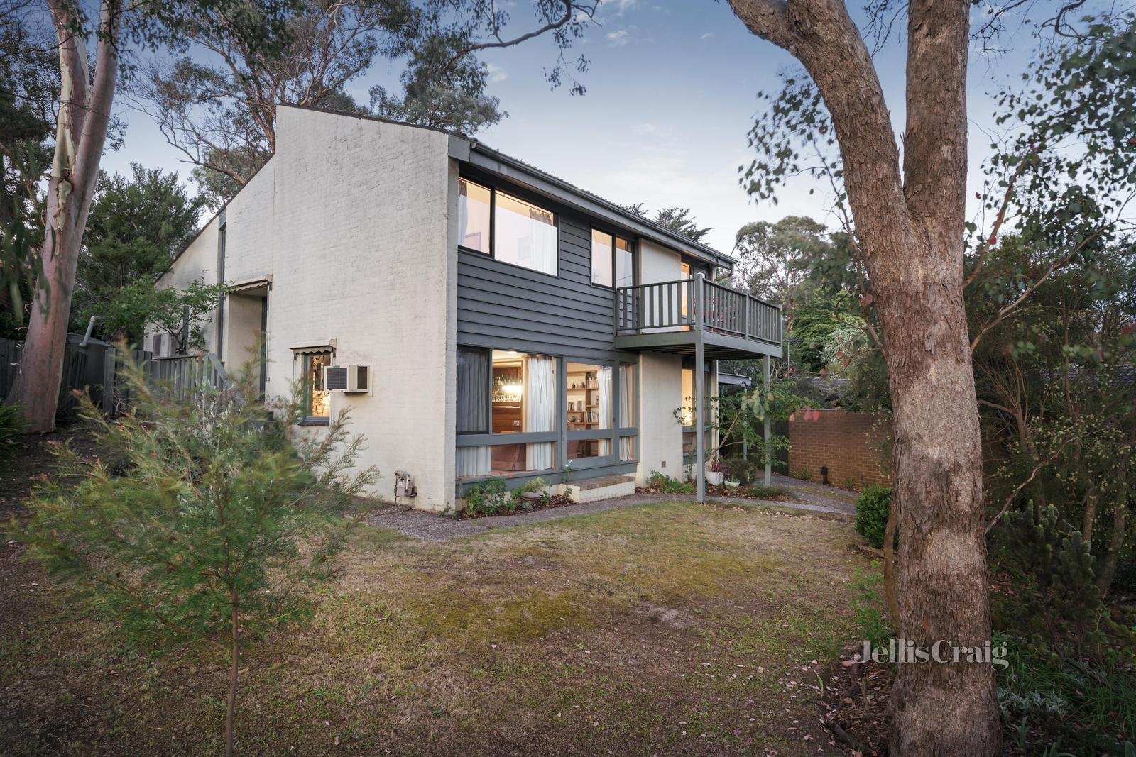 83 Fernside Avenue, Briar Hill image 16