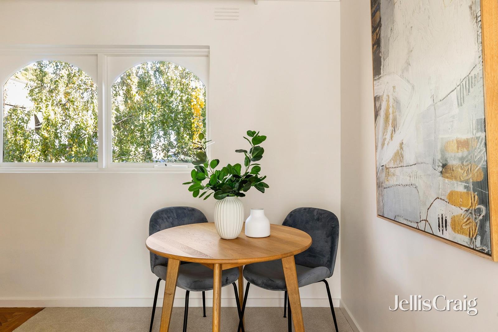 8/3 Irving Street, Malvern image 4