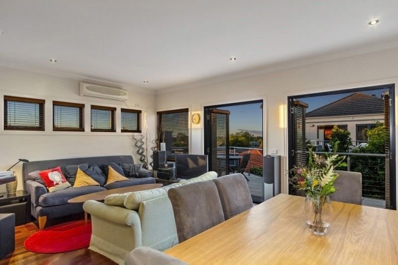 8/3 Kenilworth Parade, Ivanhoe image 3
