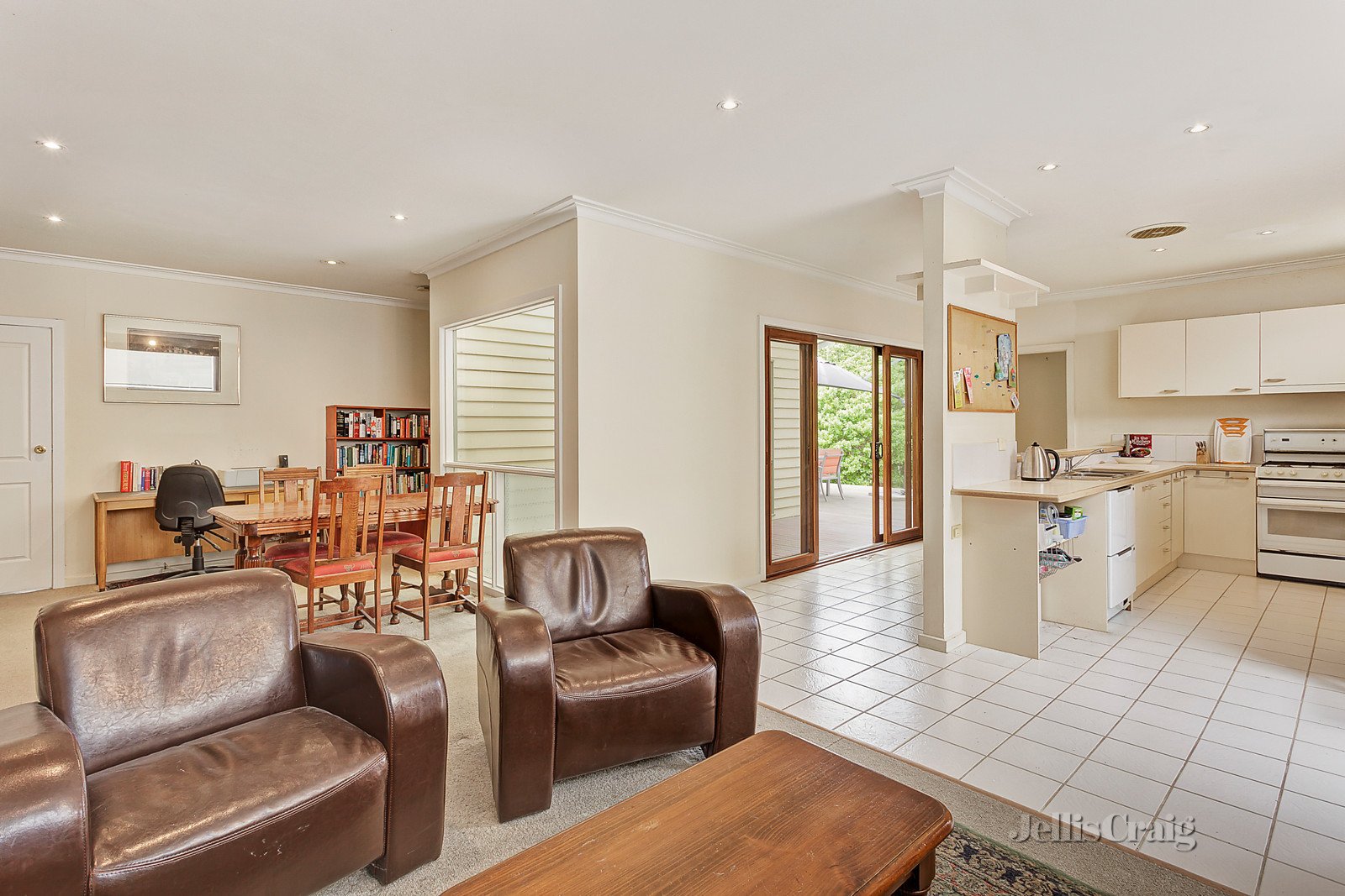 83 Leila Road, Ormond image 3