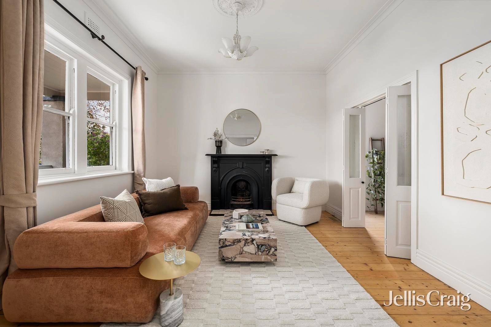 83 Linacre Road, Hampton image 2
