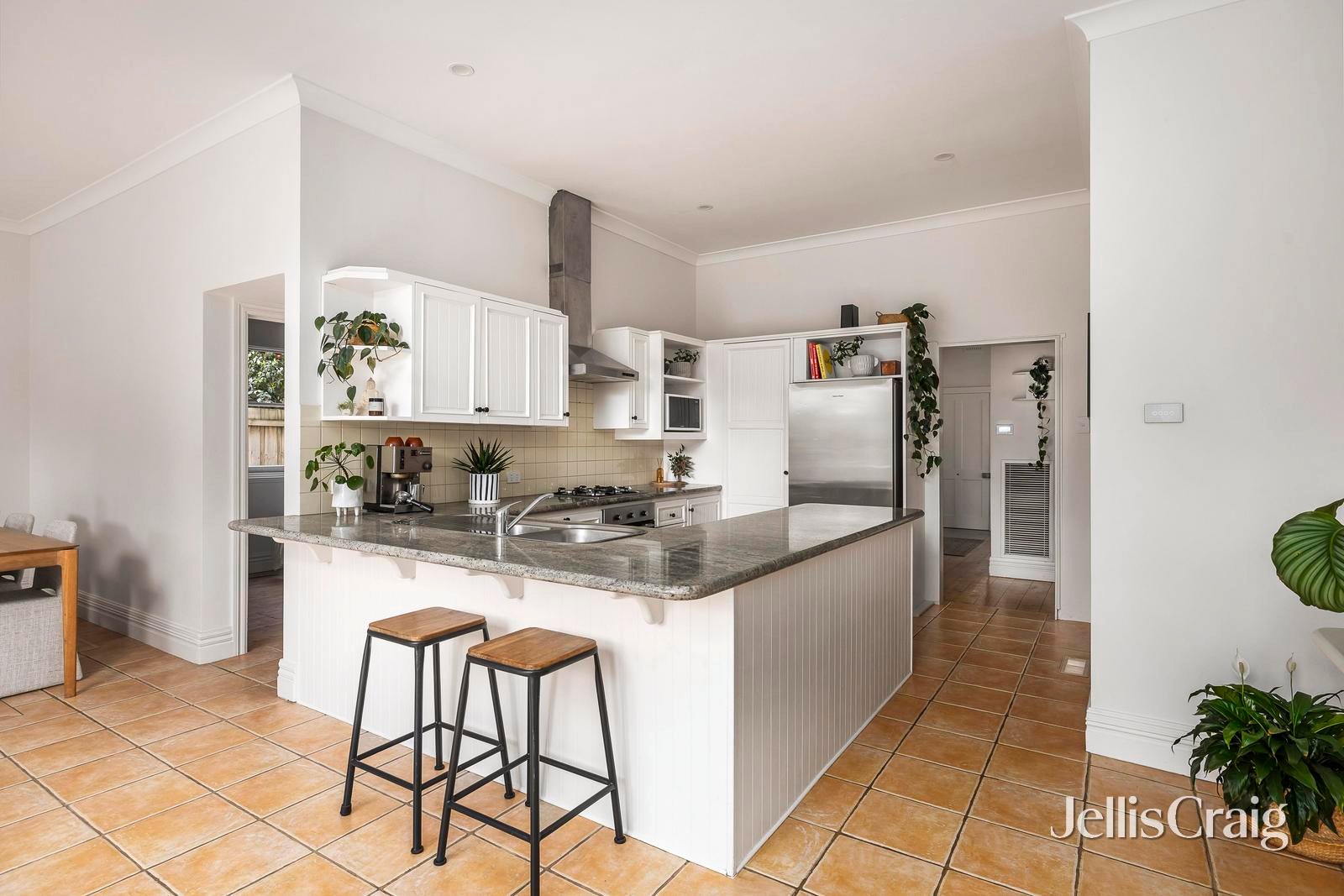 83 Linacre Road, Hampton image 4