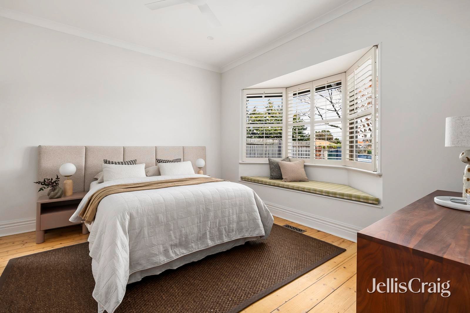 83 Linacre Road, Hampton image 7