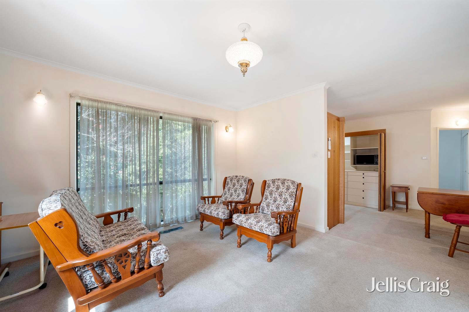 83 Menin Road, Forest&nbsp;Hill image 3