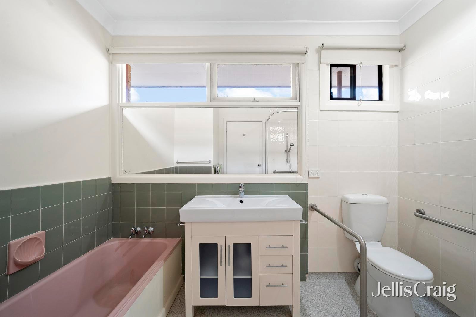 83 Menin Road, Forest&nbsp;Hill image 6