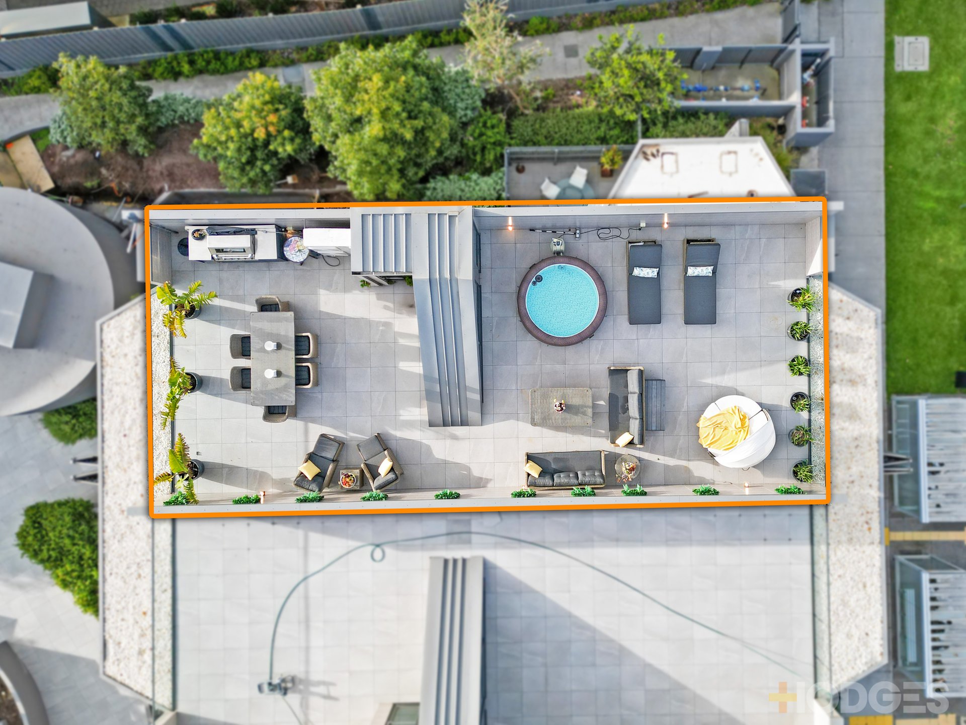 8 / 3 Mentone Parade Mentone