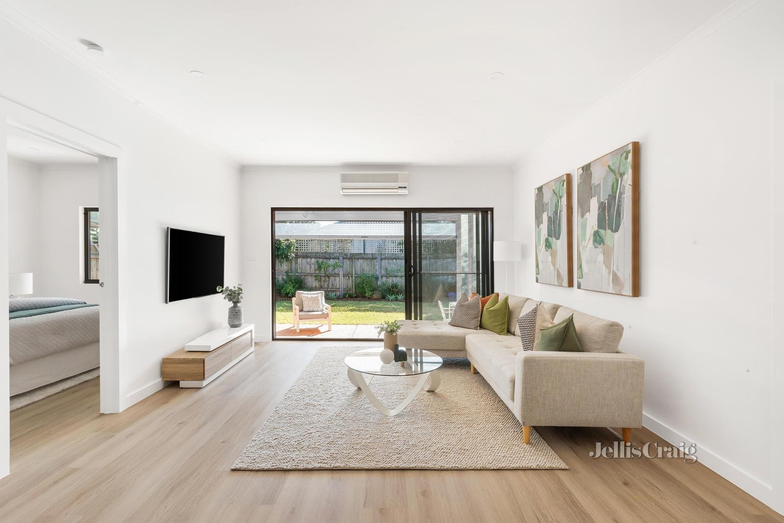 83 Neville Street, Carnegie image 4