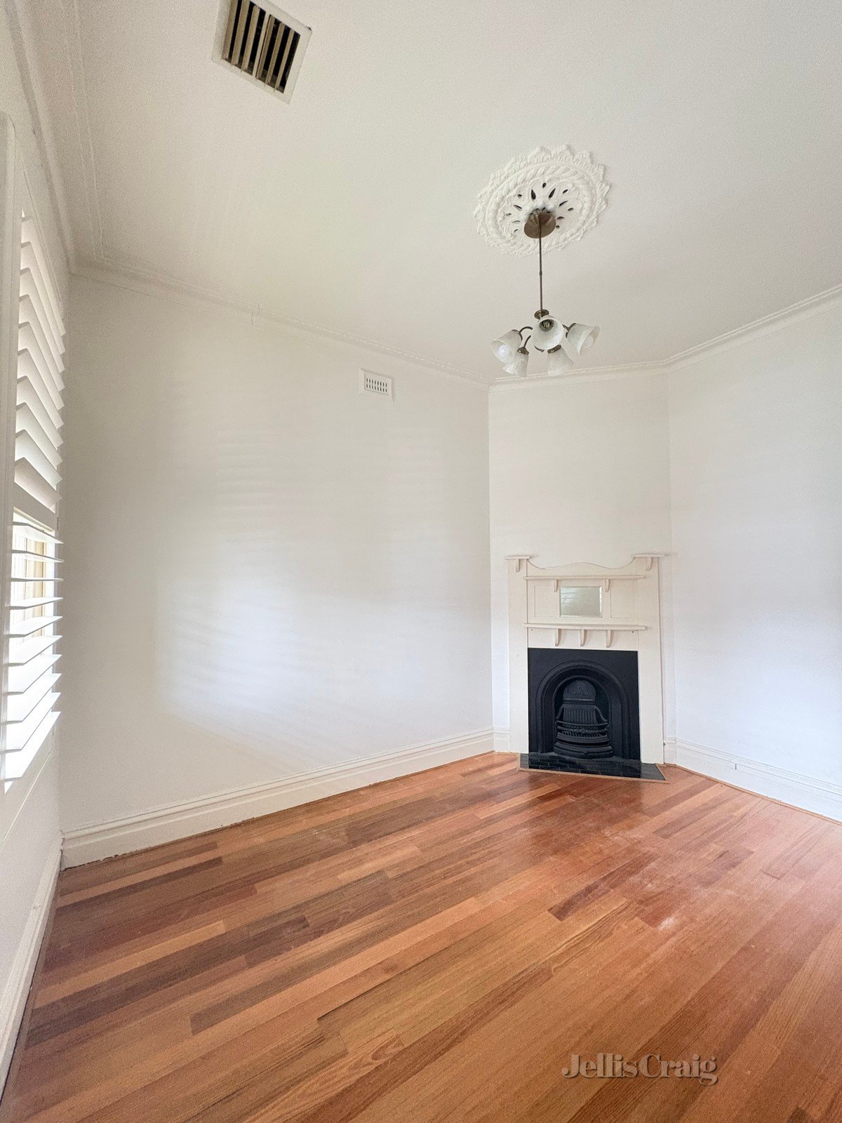 83 Ramsden Street, Clifton Hill image 2