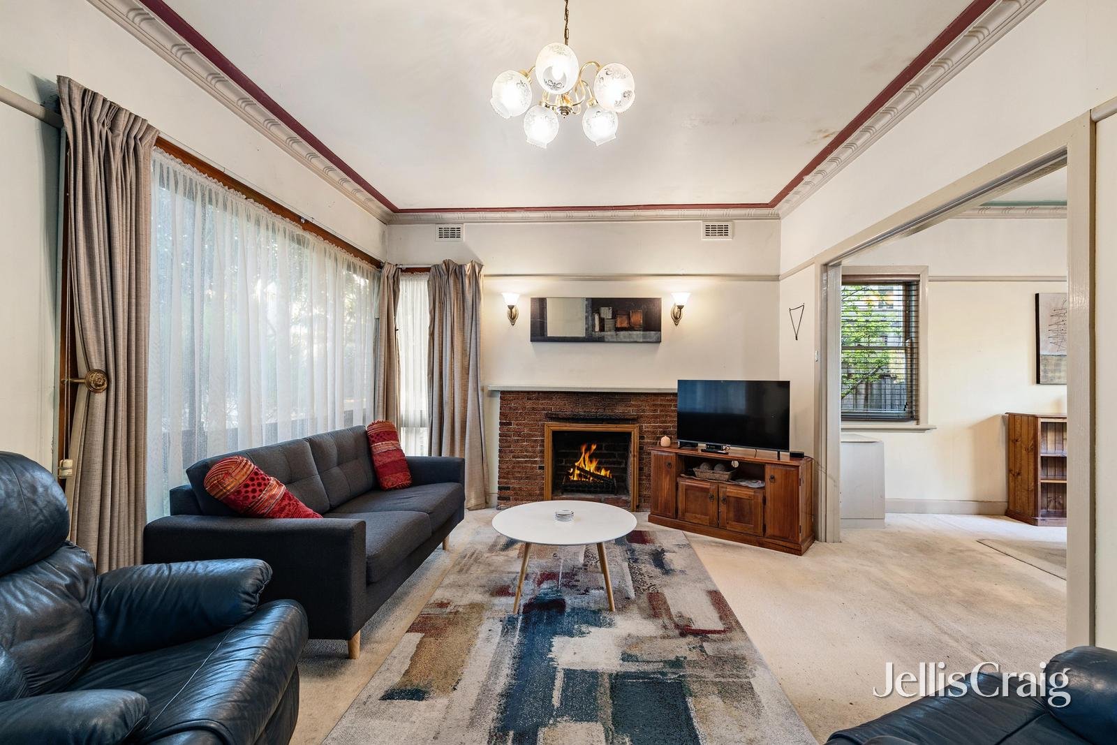 83 Rattray Road, Montmorency image 2