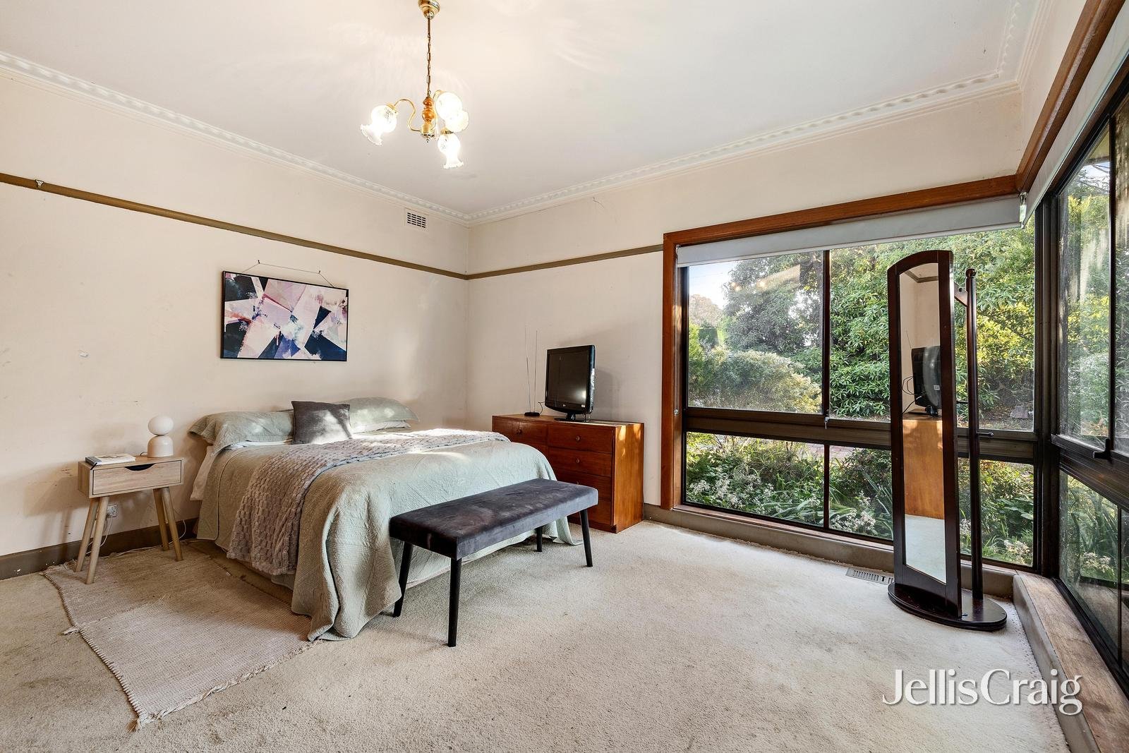 83 Rattray Road, Montmorency image 7