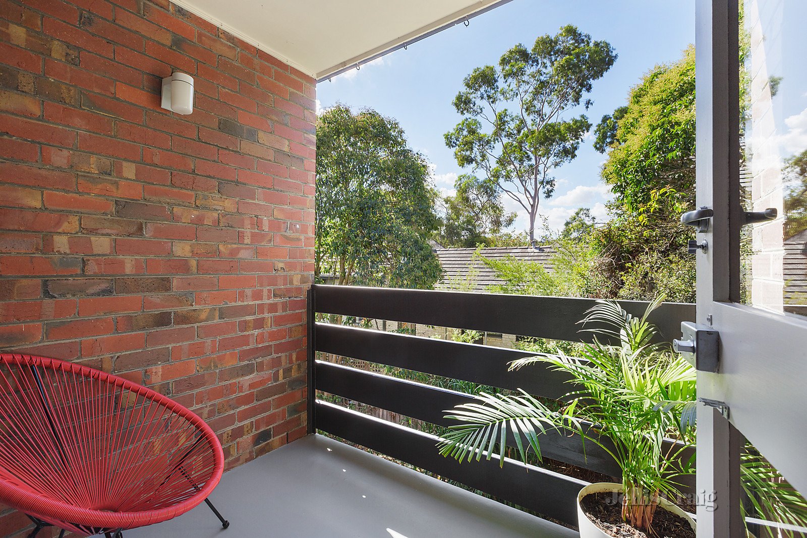 8/3 Rotherwood Road, Ivanhoe East image 6