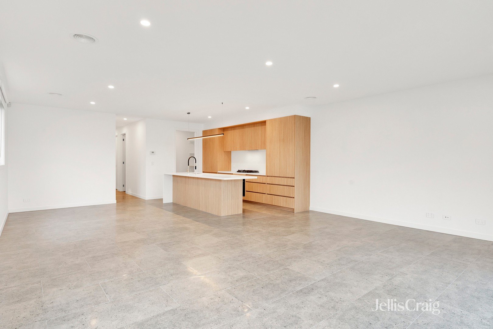 83 Second Avenue, Altona North image 3