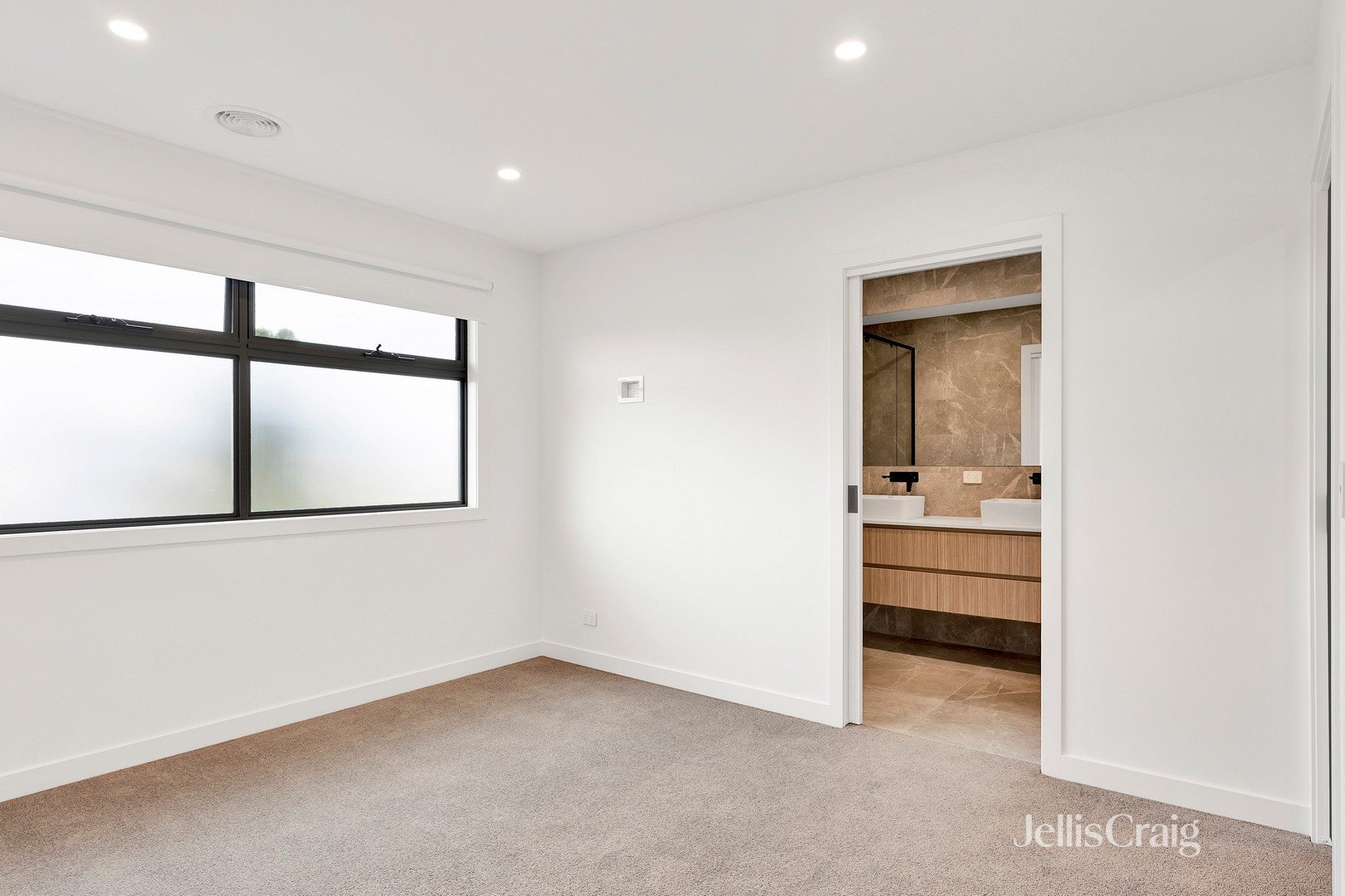 83 Second Avenue, Altona North image 6