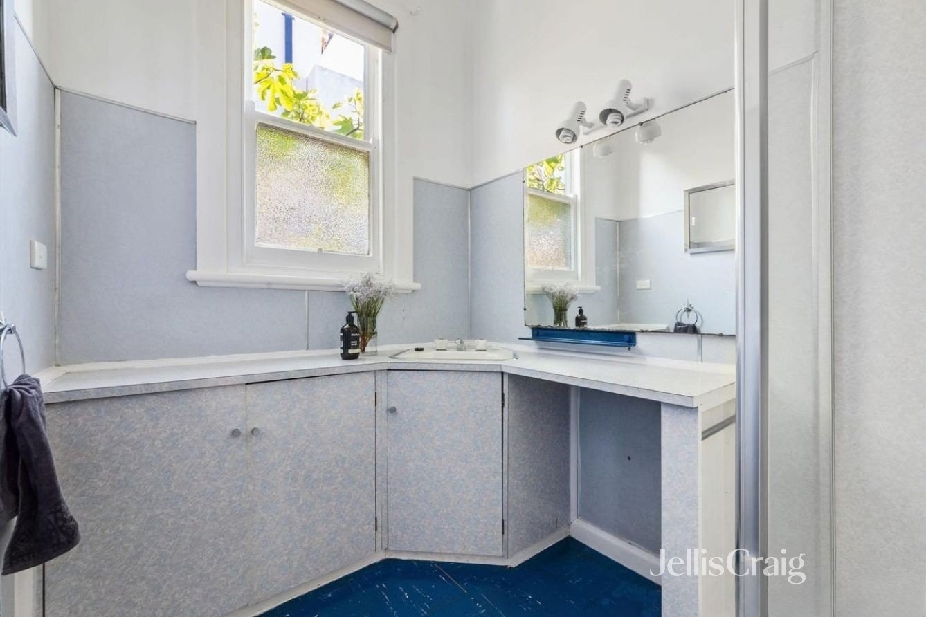 83 Severn Street, Yarraville image 5
